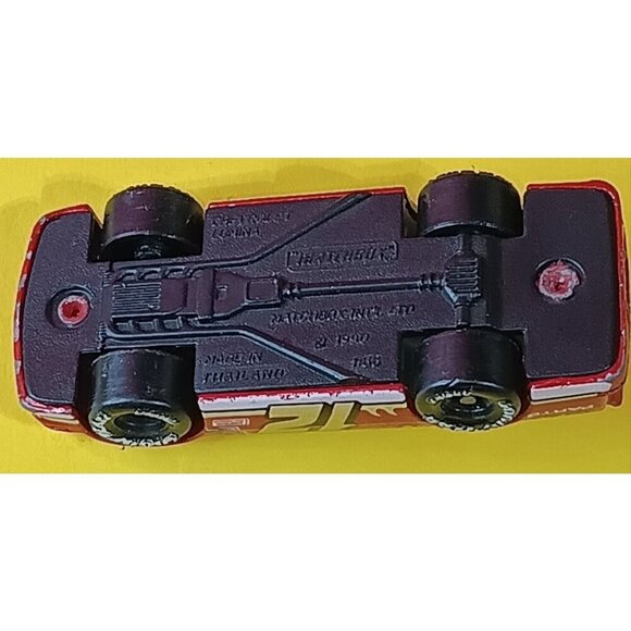 Matchbox Chevy Lumina 12 (yel) Motorsport 1/64 mb21d-55 - Picture 6 of 6